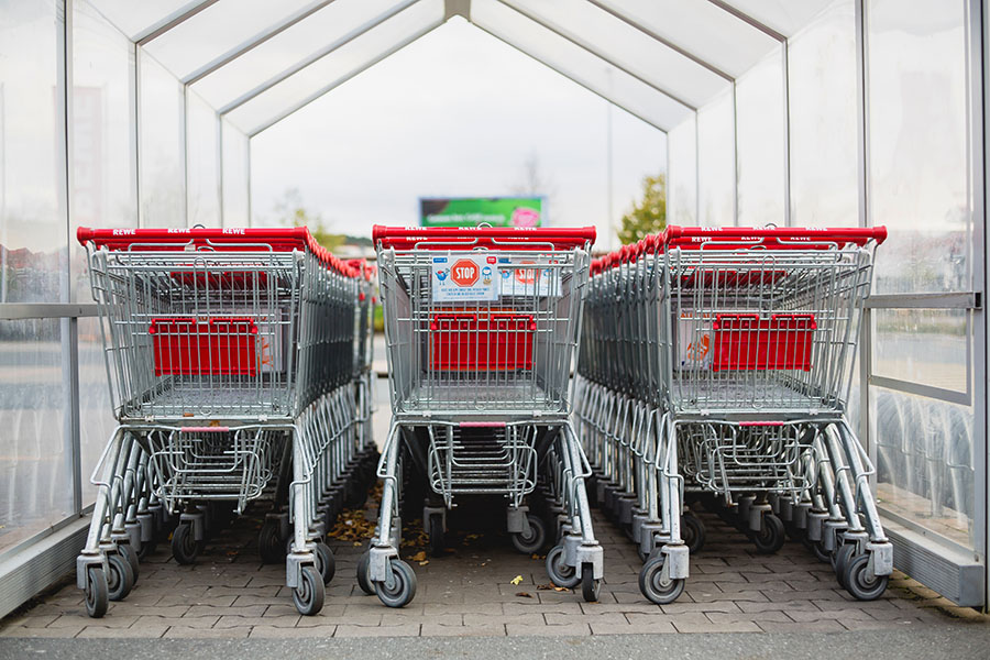 U.S. economy “downshifted slightly” in August -Fed’s Beige Book