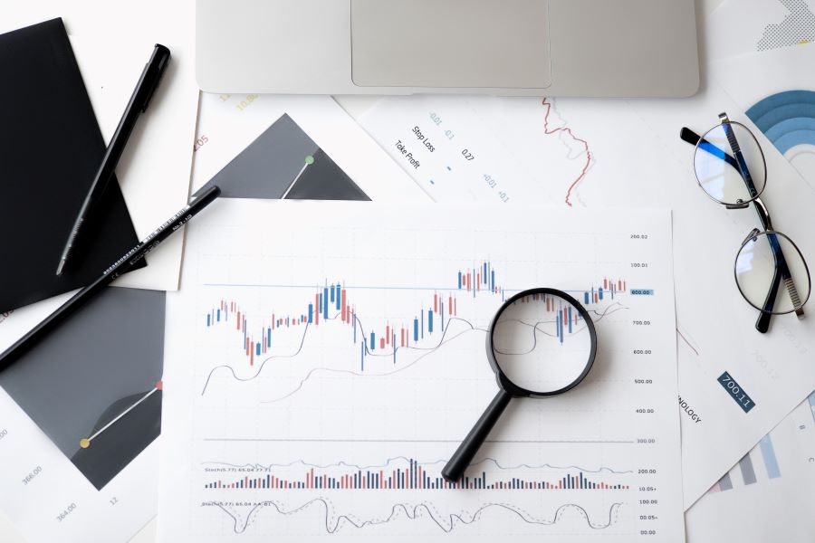 Blue Vault’s alternative investment data includes coverage of 38 active (open and closed) nontraded REITs. What was the median debt ratio among these offerings in Q1 2025?