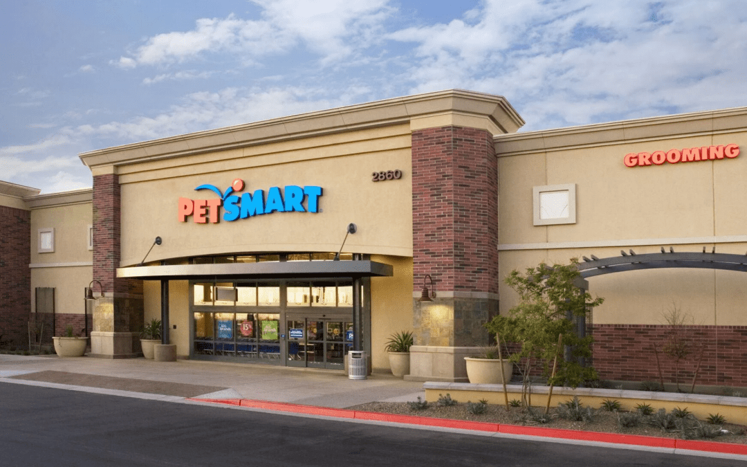 PetSmart’s Owner Sells Minority Stake to Apollo